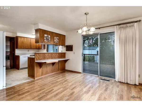 2525 W 21ST AVE, Eugene, OR 97405