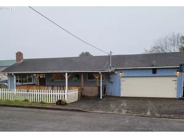 Newport, OR 97365,207 NE BENTON ST