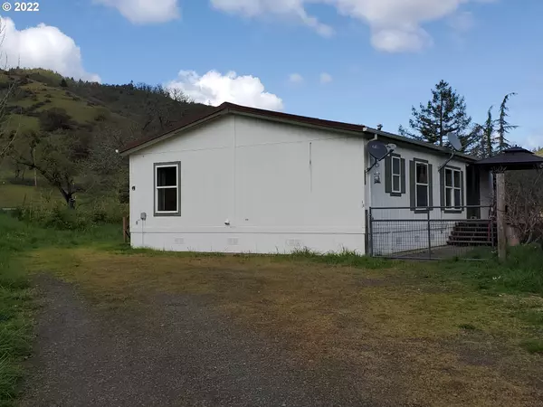 Myrtle Creek, OR 97457,330 HOMESTEAD DR