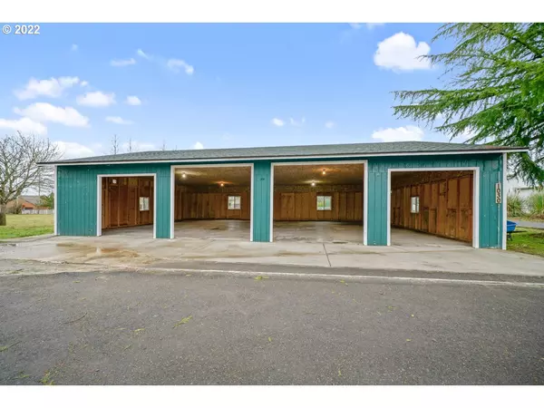 Salem, OR 97317,1030 PASTURELAND LN