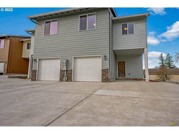 251 N 15TH ST, St Helens, OR 97051