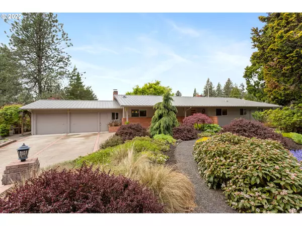 1335 SW CLAREMONT TER, Portland, OR 97225