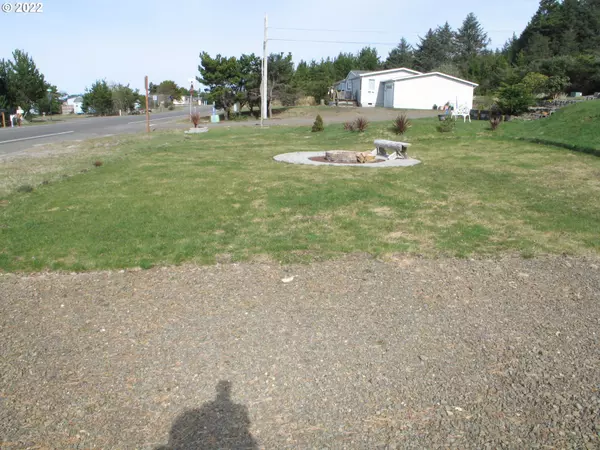 Ocean Park, WA 98640,908 338TH ST