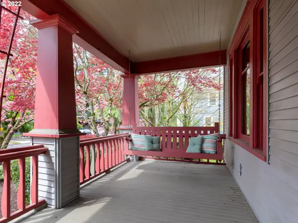 3506 SE 8TH AVE, Portland, OR 97202