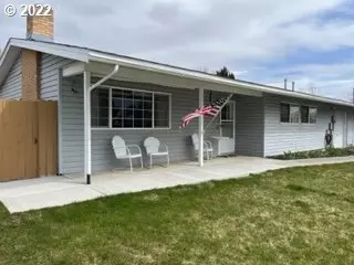 10687 MCGUIRE AVE, Klamath Falls, OR 97603