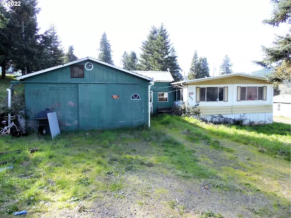 605 ANNE ST, Yoncalla, OR 97499