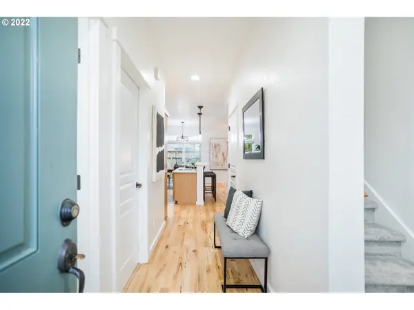 2461 MOUNTAIN TER, Eugene, OR 97408