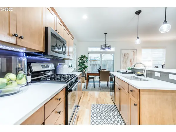 2461 MOUNTAIN TER, Eugene, OR 97408