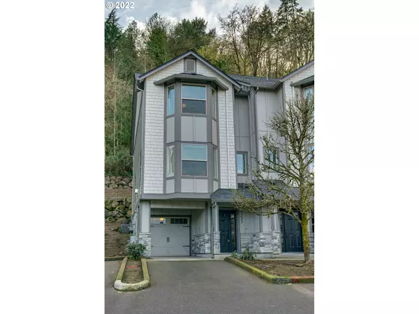 9233 NW GERMANTOWN RD, Portland, OR 97231