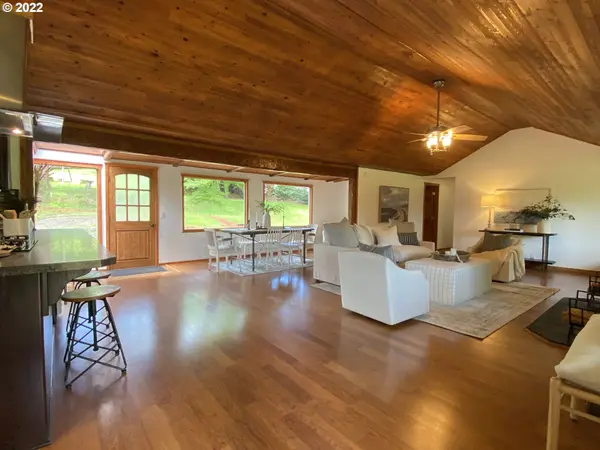 Eugene, OR 97402,28884 HILLAIRE ST