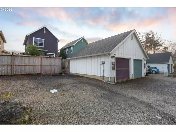 Depoe Bay, OR 97341,144 ELDERBERRY WAY