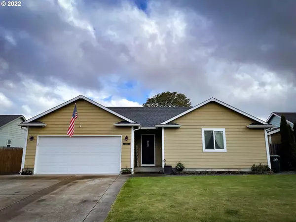 24882 KINGPIN LOOP, Veneta, OR 97487