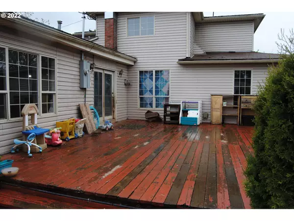 Dallas, OR 97338,1186 SE LYLE ST