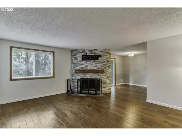 Lake Oswego, OR 97035,44 EAGLE CREST DR #12