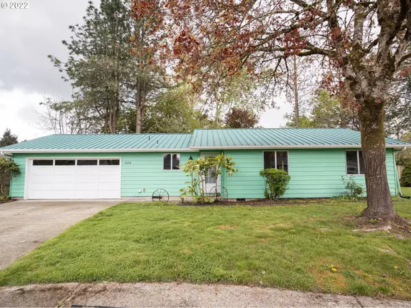 Jefferson, OR 97352,372 DOVER CT