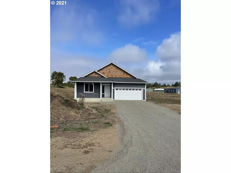 33475 Gordie LN, Warrenton, OR 97146