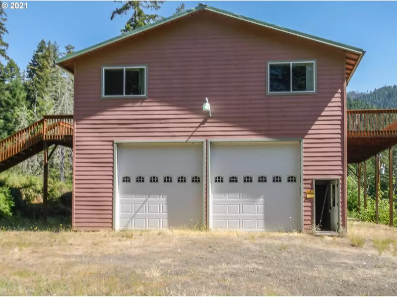 13420 LITTLE RIVER RD, Glide, OR 97443