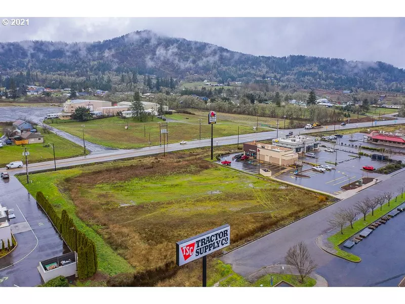 0 W CENTRAL AVE, Sutherlin, OR 97479