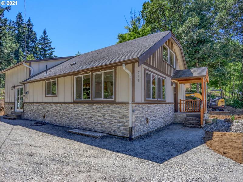 720 SE FOREST LN, Cascade Locks, OR 97014