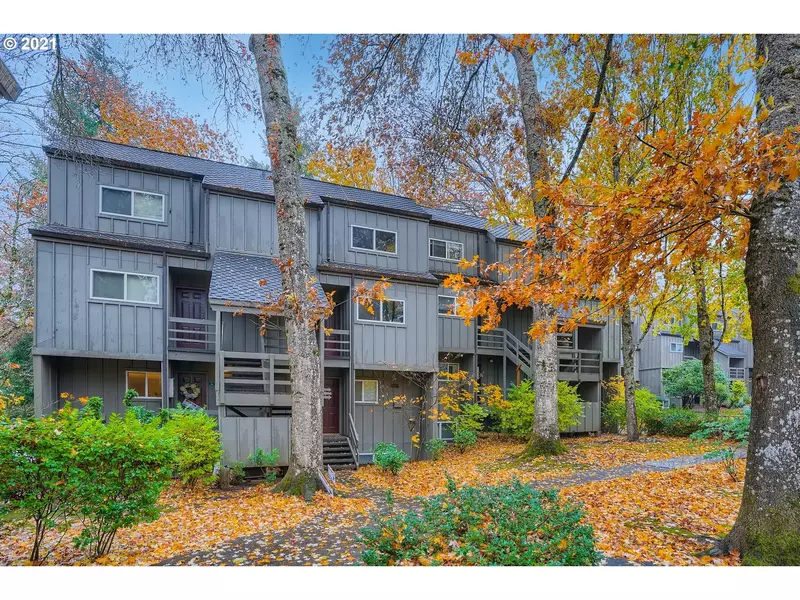 4 TOUCHSTONE #76, Lake Oswego, OR 97035