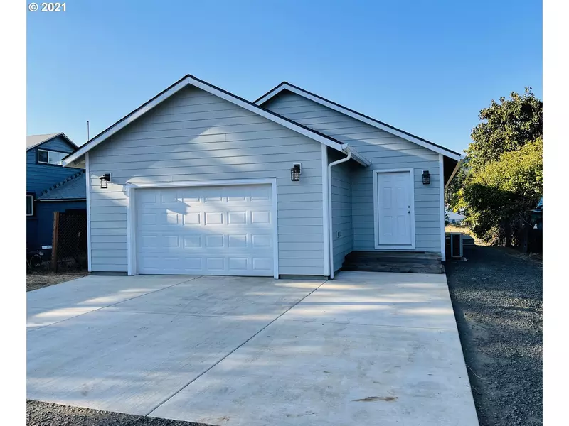 368 FAIROAKS ST, Falls City, OR 97344