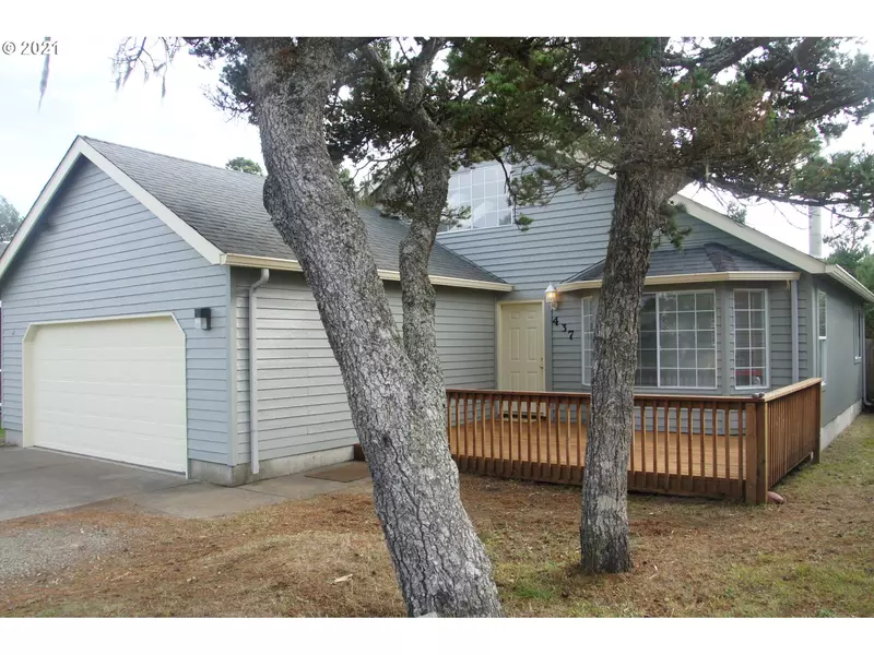 437 17th AVE, Seaside, OR 97138