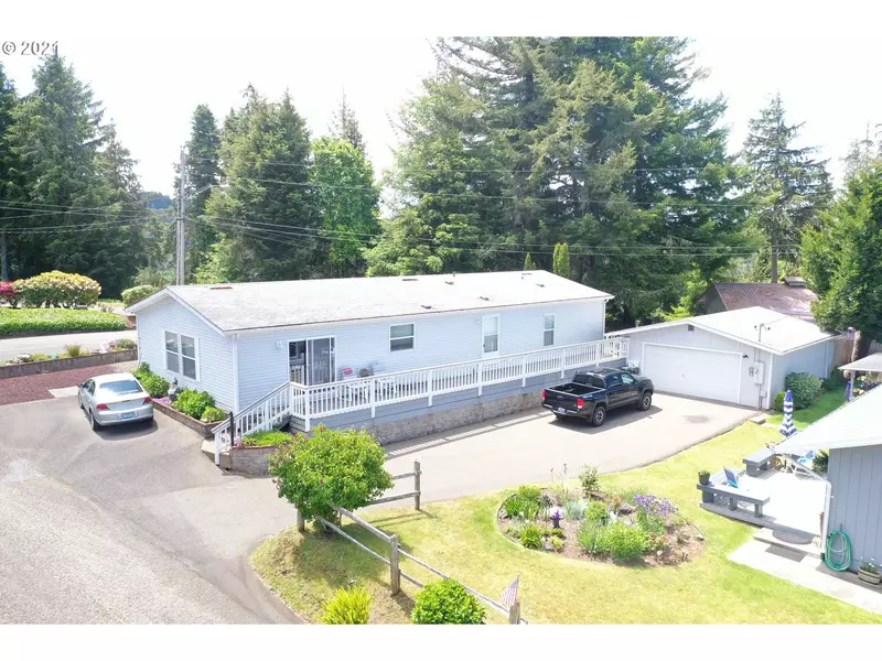 635 CRESTVIEW DR, Reedsport, OR 97467