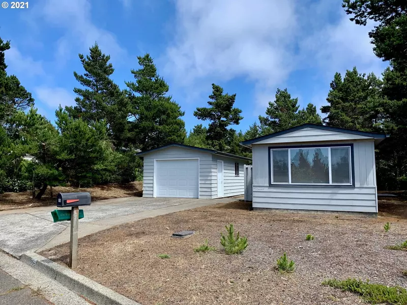 798 WECOMA LOOP, Florence, OR 97439