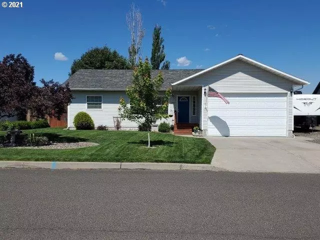 2409 E O AVE, La Grande, OR 97850