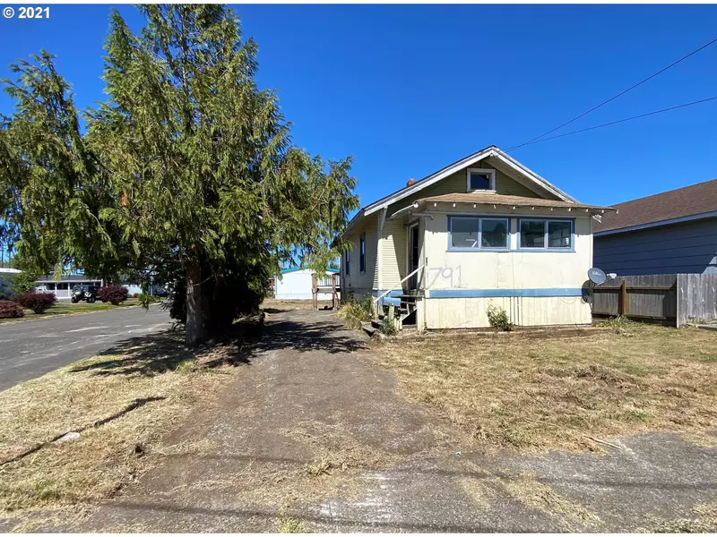 791 MILL AVE, Reedsport, OR 97467