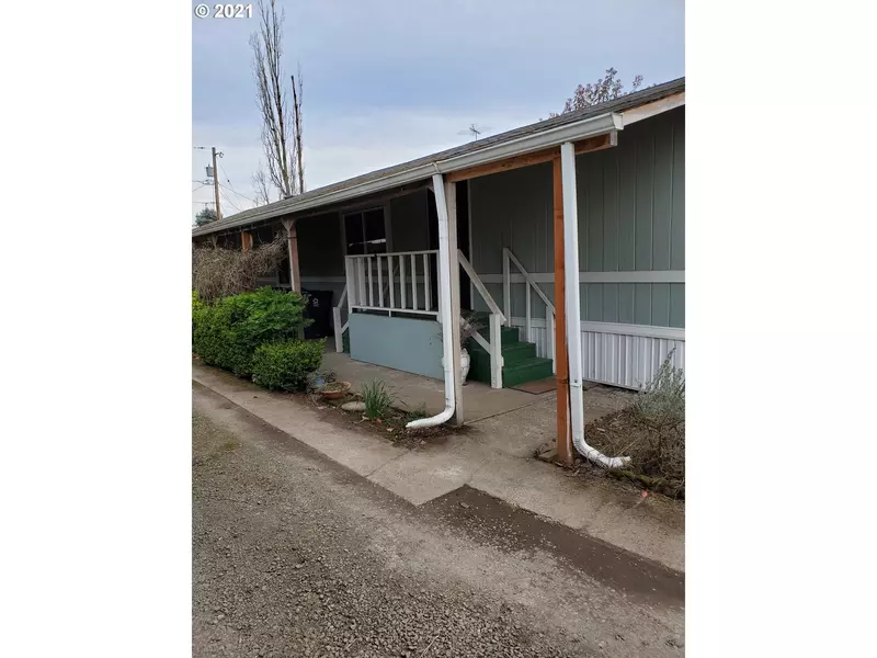 20824 WALNUT ST, Aurora, OR 97002