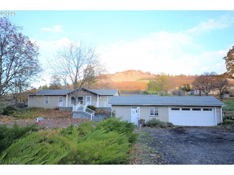 4570 ORCHARD RD, The Dalles, OR 97058