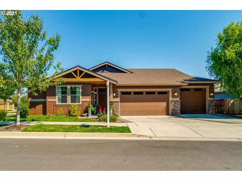 1842 S LAKE RIVER TER, Ridgefield, WA 98642