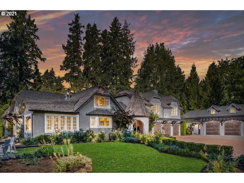 6720 CHILDS RD, Lake Oswego, OR 97035