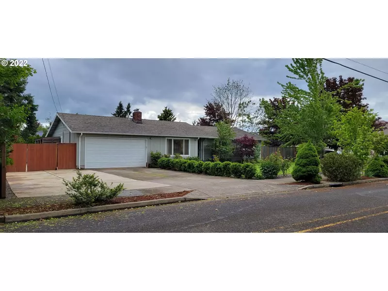 19271 PEASE RD, Oregon City, OR 97045