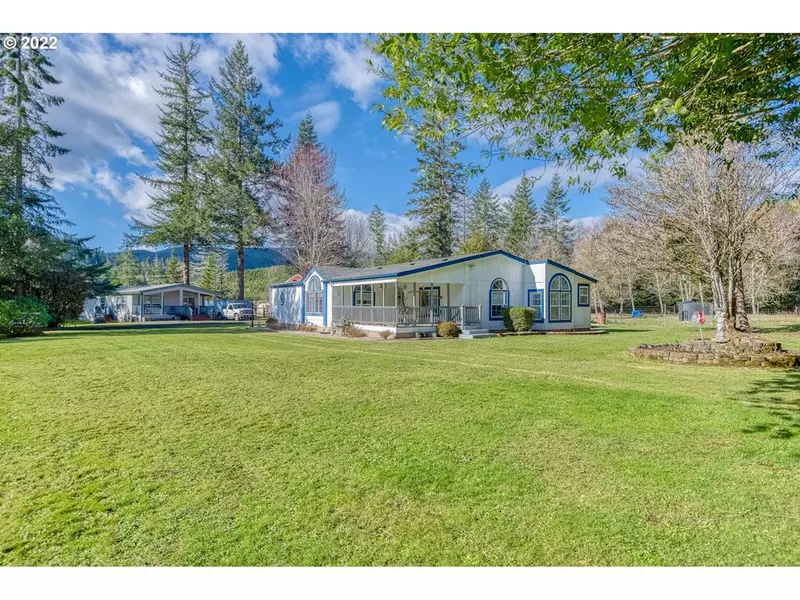 59718 FAIRVIEW RD, Coquille, OR 97423