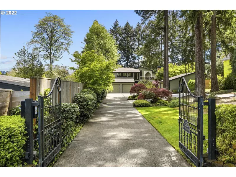 4360 SW LAURELWOOD AVE, Portland, OR 97225