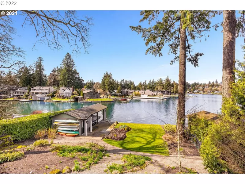 16847 GREENBRIER RD, Lake Oswego, OR 97034