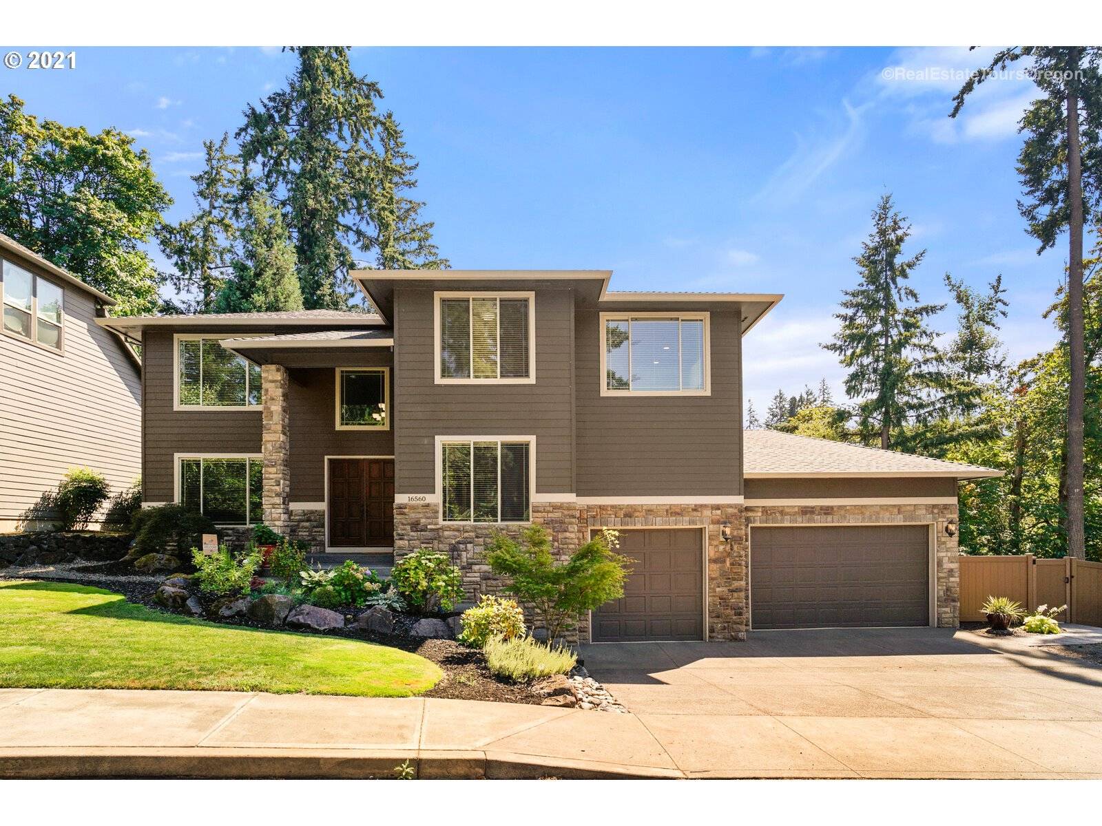 16560 SE OAK MEADOW CT, Damascus, OR 97089