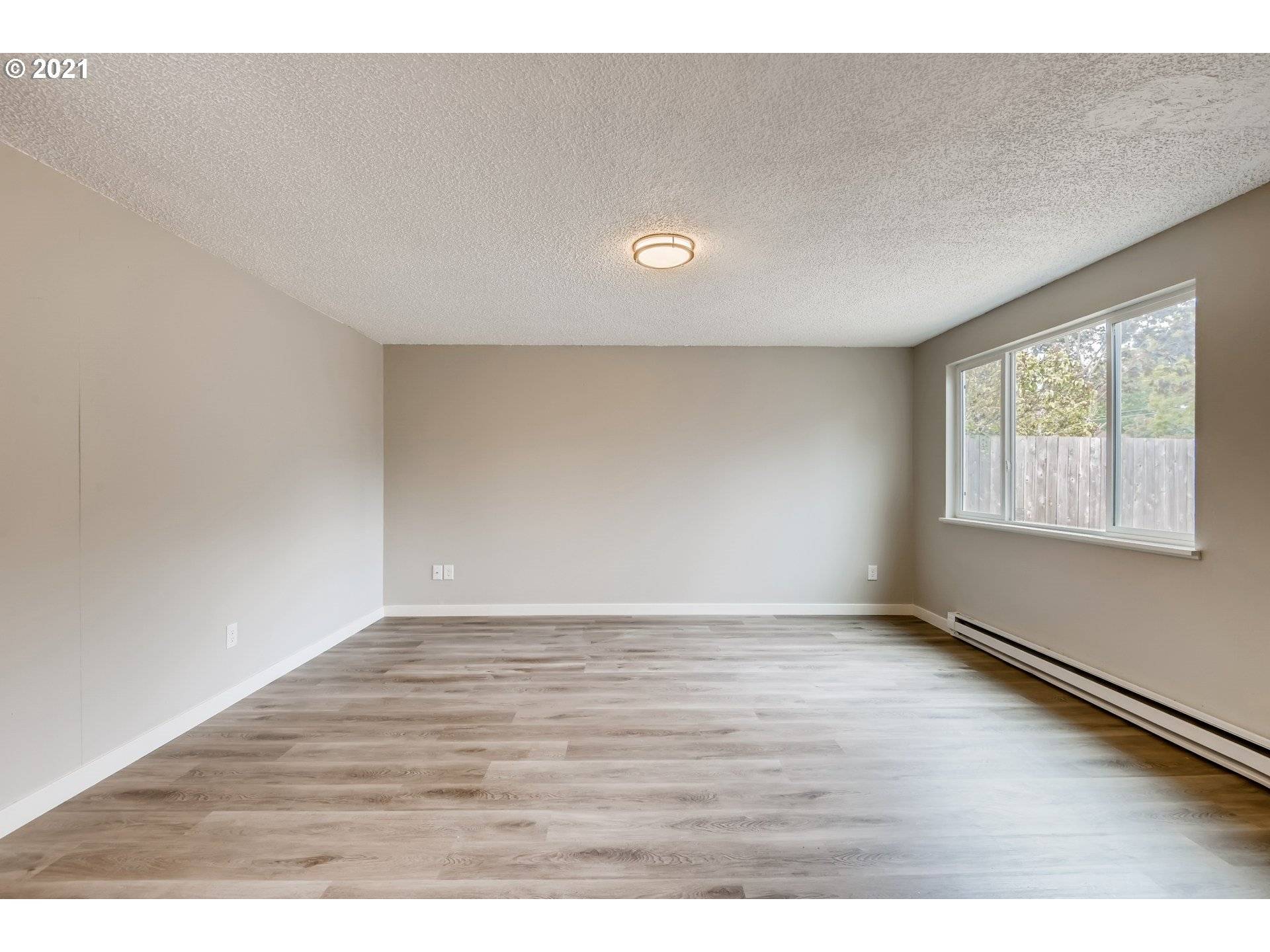 Portland, OR 97206,6552 SE 67TH AVE
