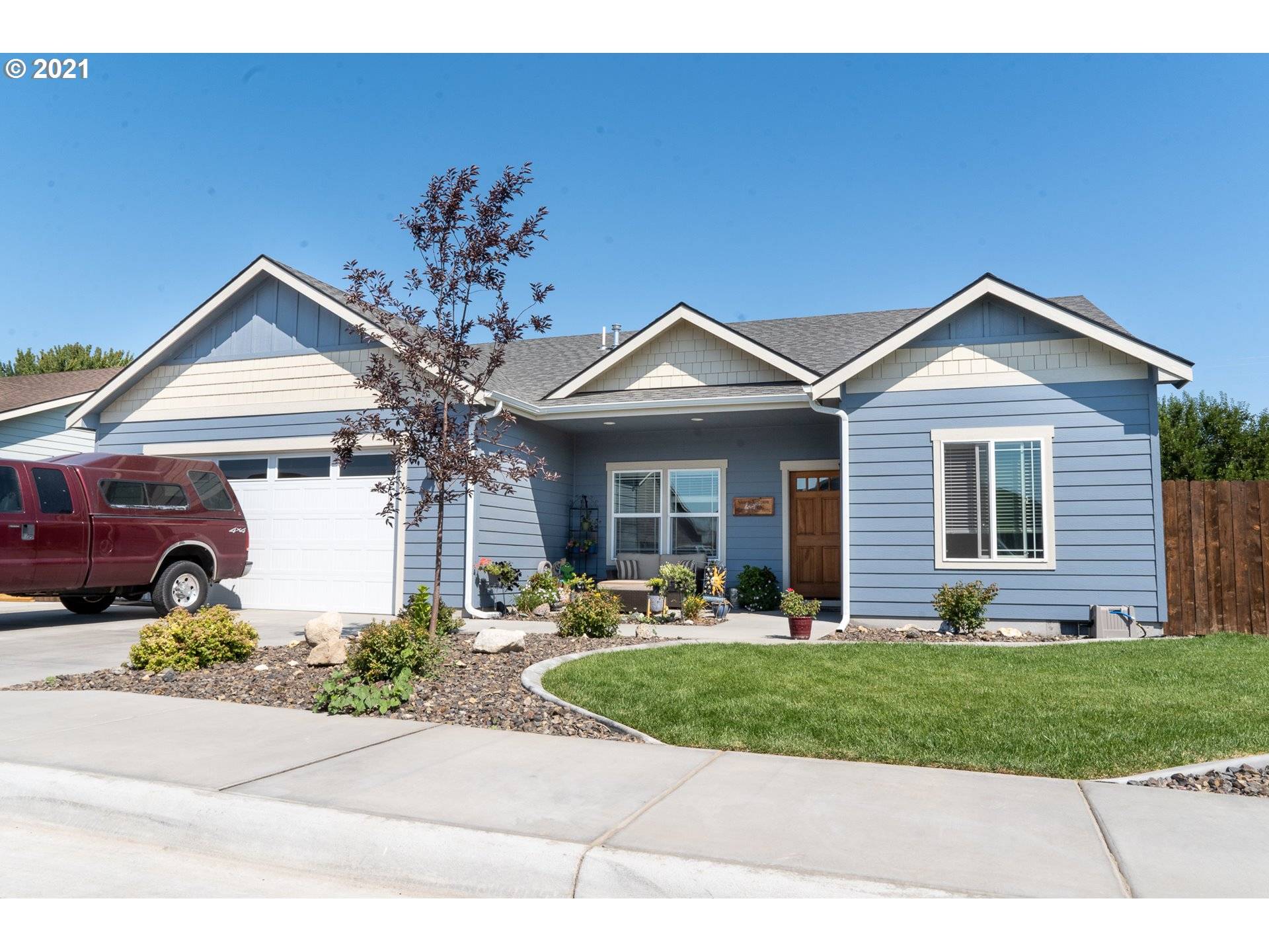 942 SW COYOTE DR, Hermiston, OR 97838