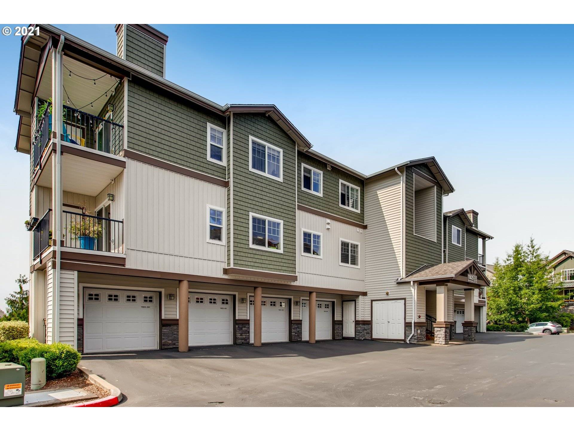 Portland, OR 97229,11825 NW STONE MOUNTAIN LN #301