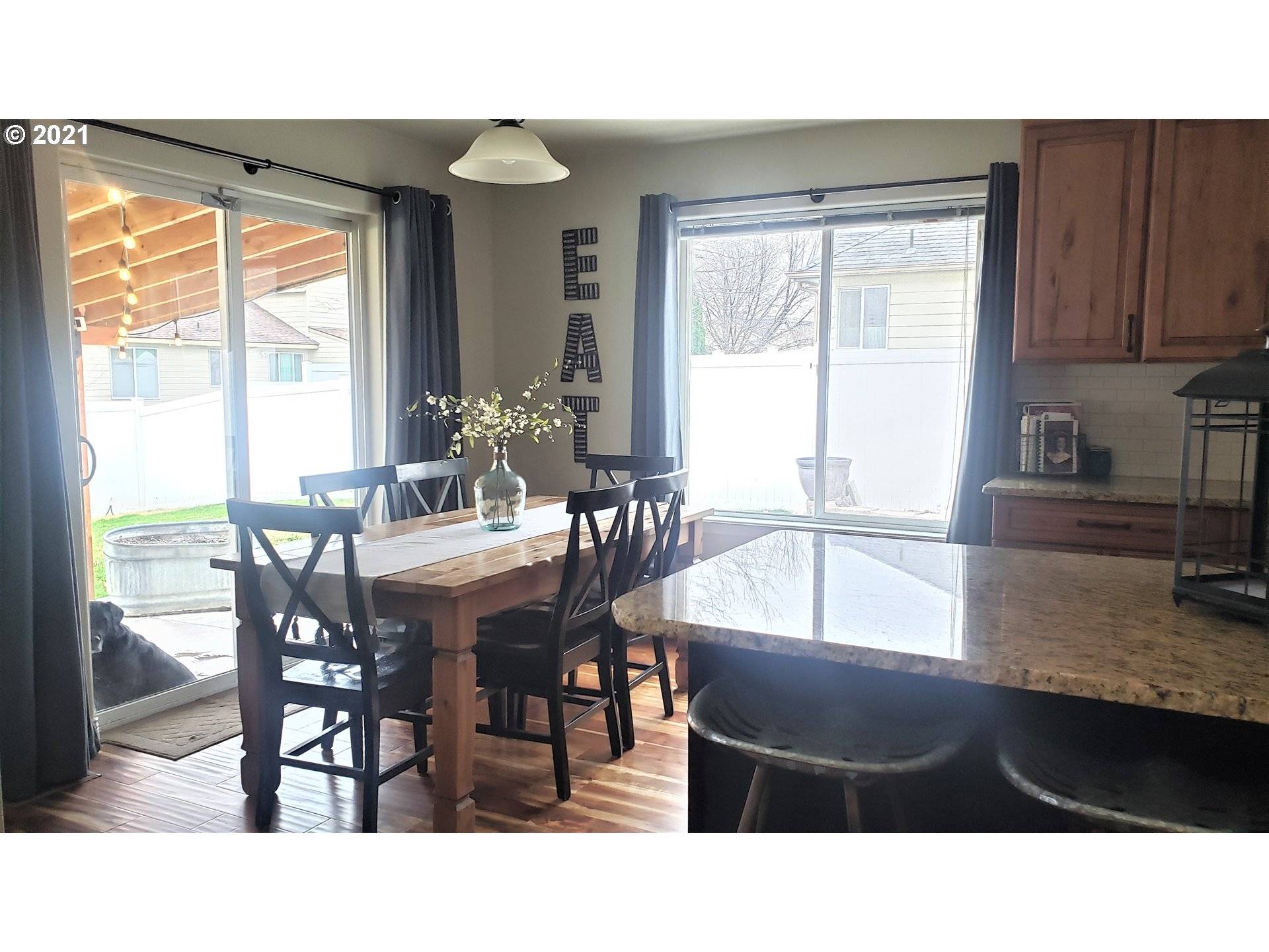 Hermiston, OR 97838,1133 E HURLBURT AVE