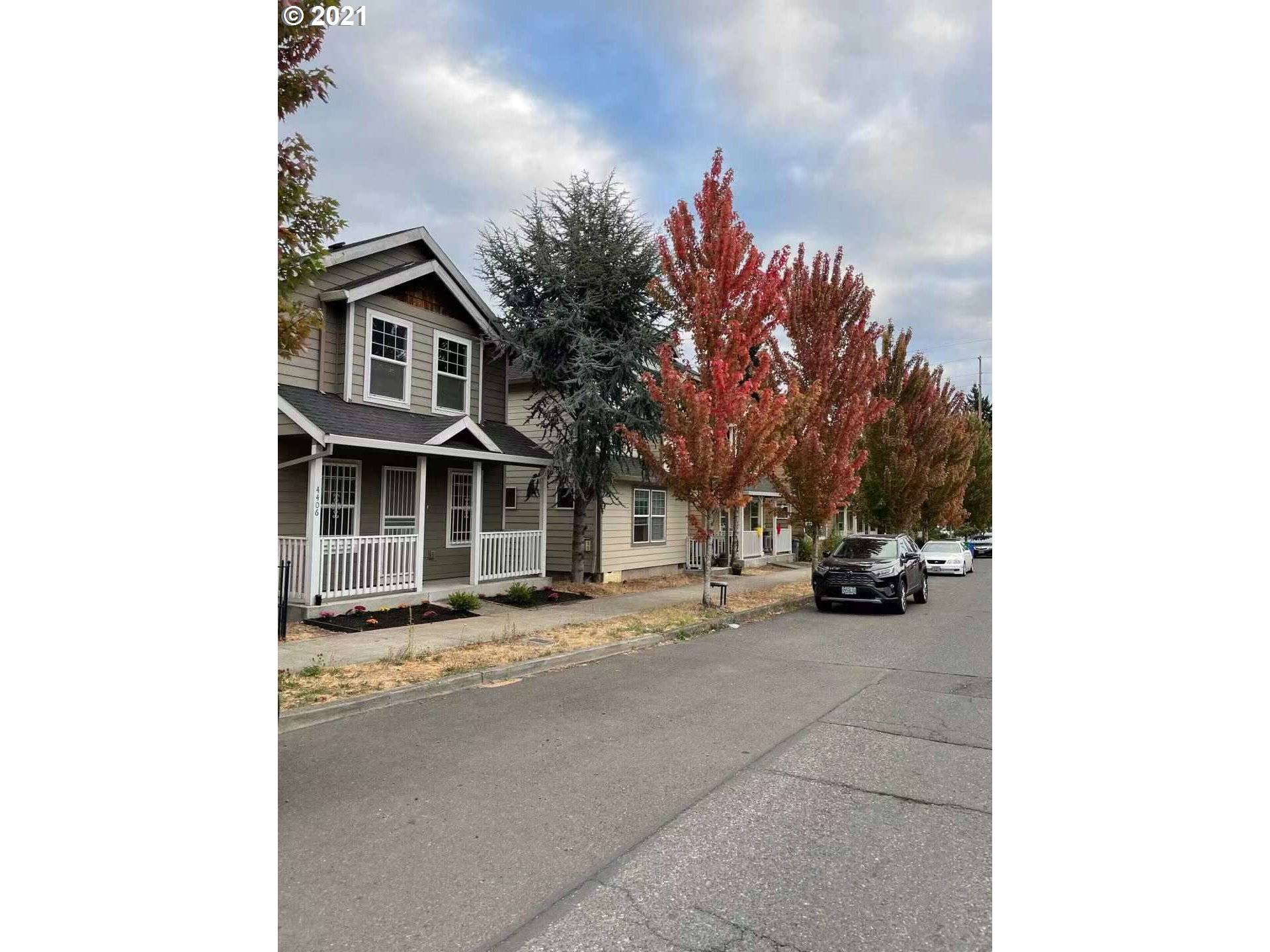 Portland, OR 97266,4406 SE 104TH AVE