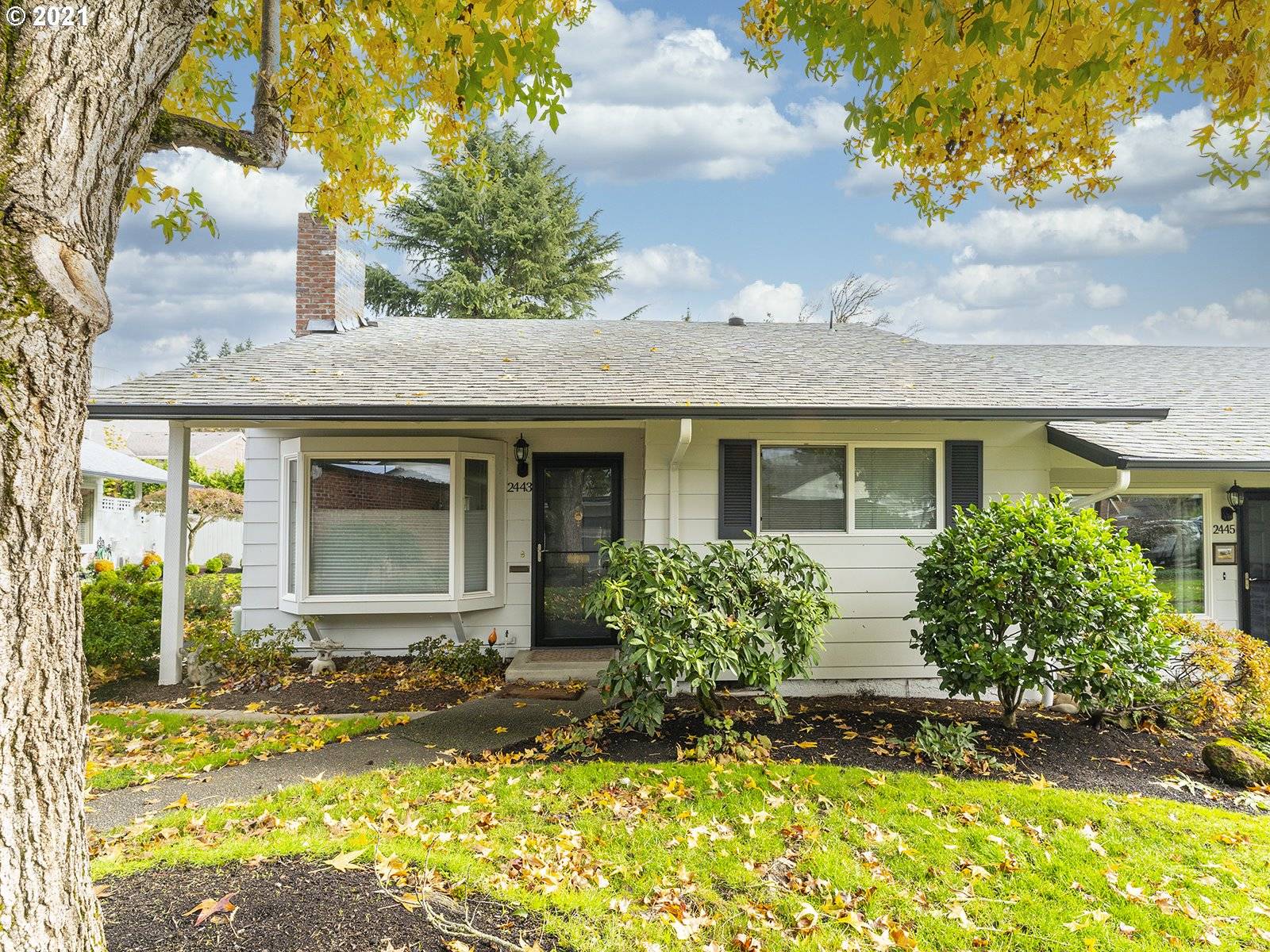 2443 SE LAKE RD, Milwaukie, OR 97222