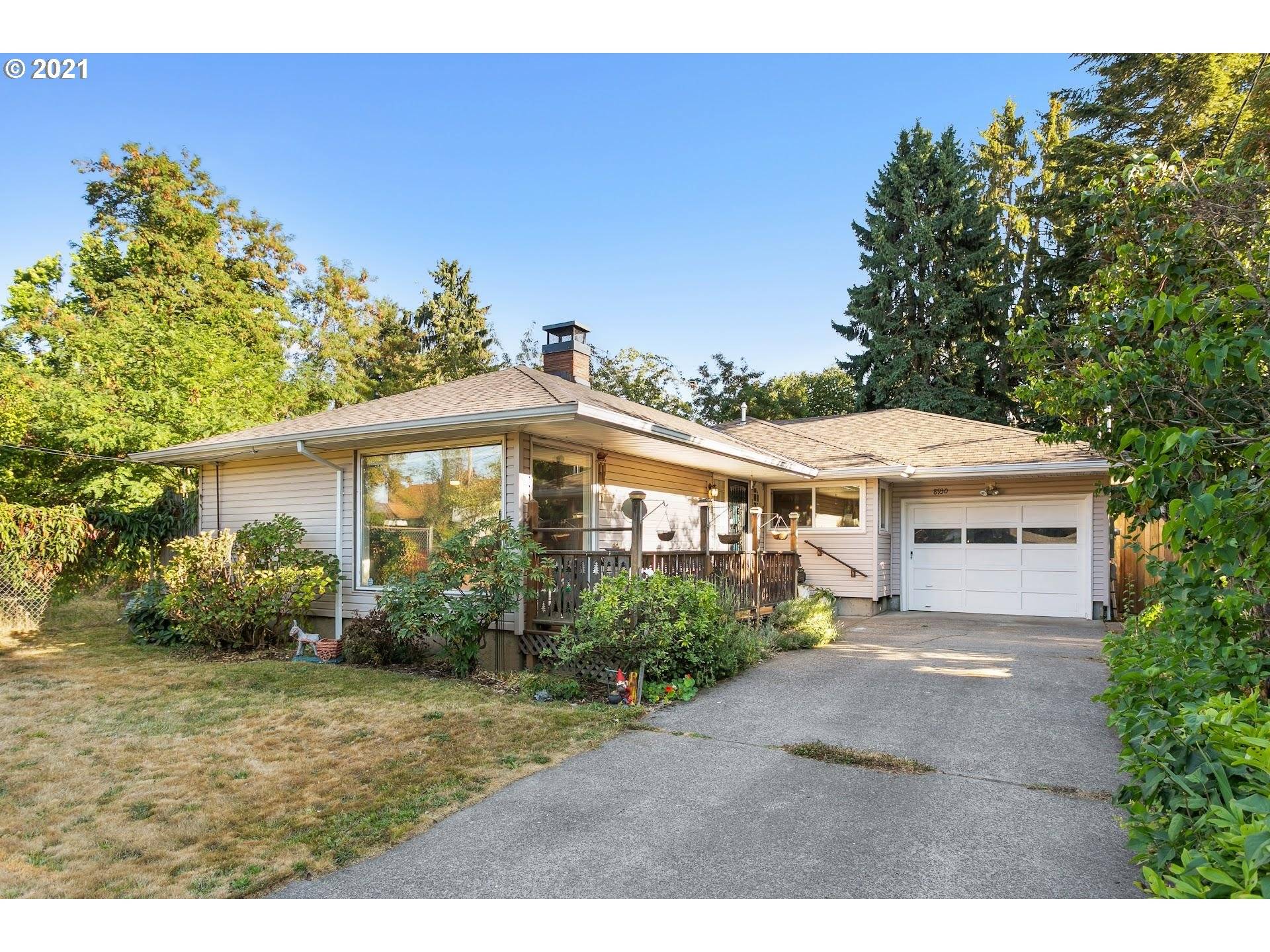 8930 SE CLINTON ST, Portland, OR 97266