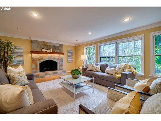Portland, OR 97221,4025 SW WESTDALE DR