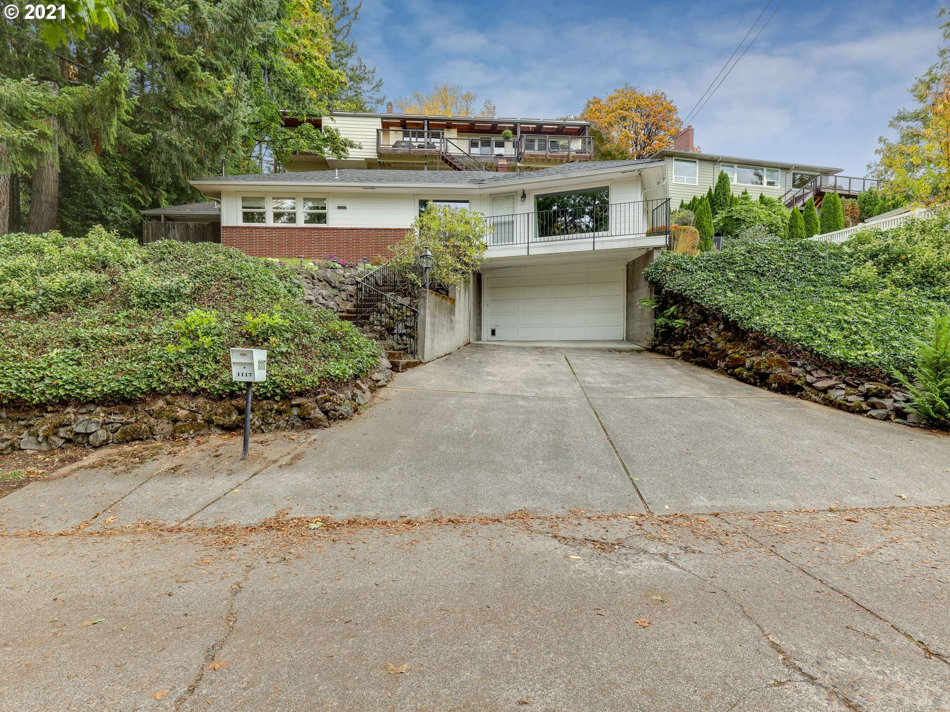 Portland, OR 97239,1117 SW WESTWOOD CT