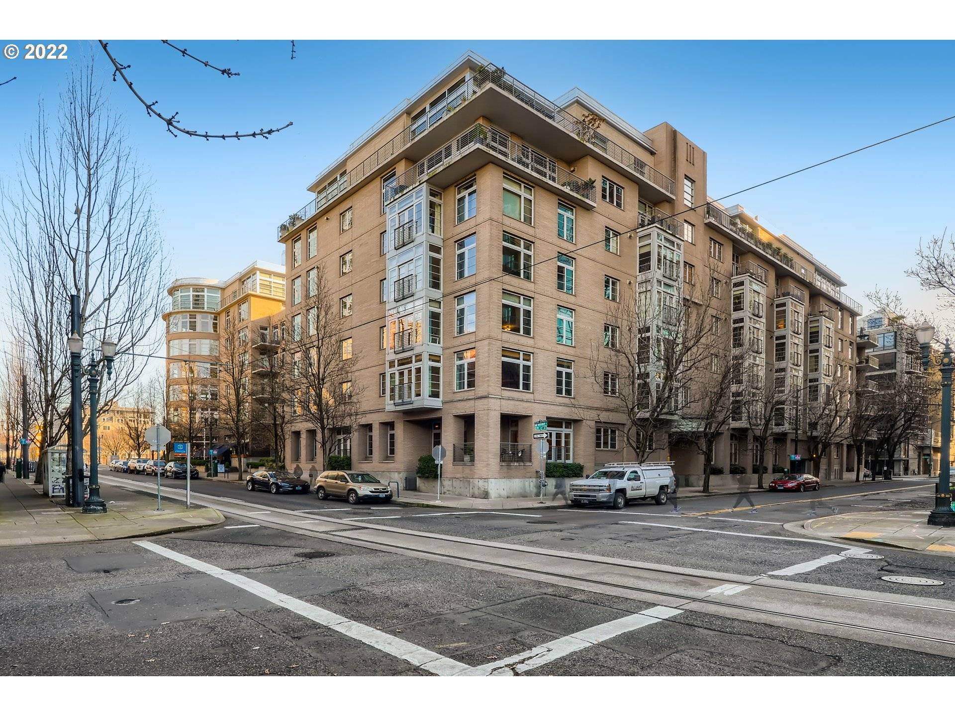 1130 NW 12TH AVE #100, Portland, OR 97209