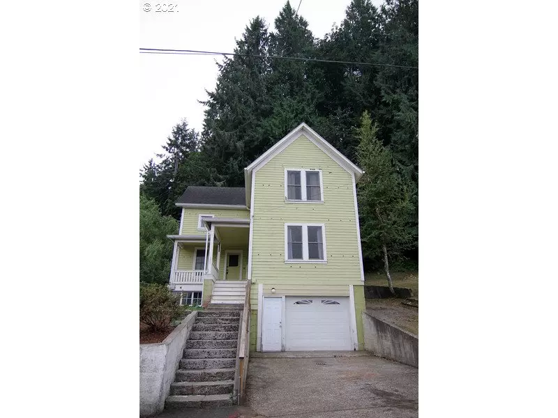 Clatskanie, OR 97016,285 SW 4TH ST